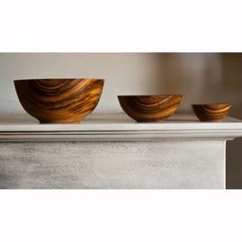 Three nesting bowls